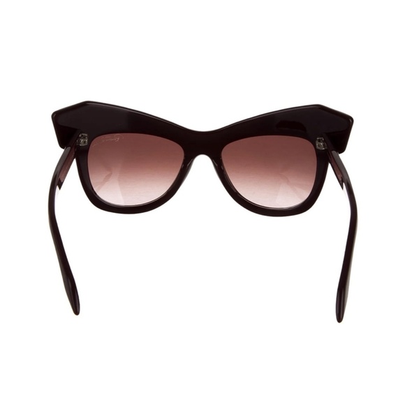 Violey ROBERTO CAVALLI Cat Eye Sunglasses with purple tinted lenses. main image 5